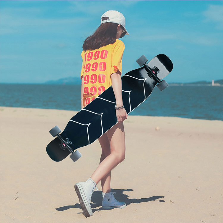 Pliați 4 roți skateboard inteligente